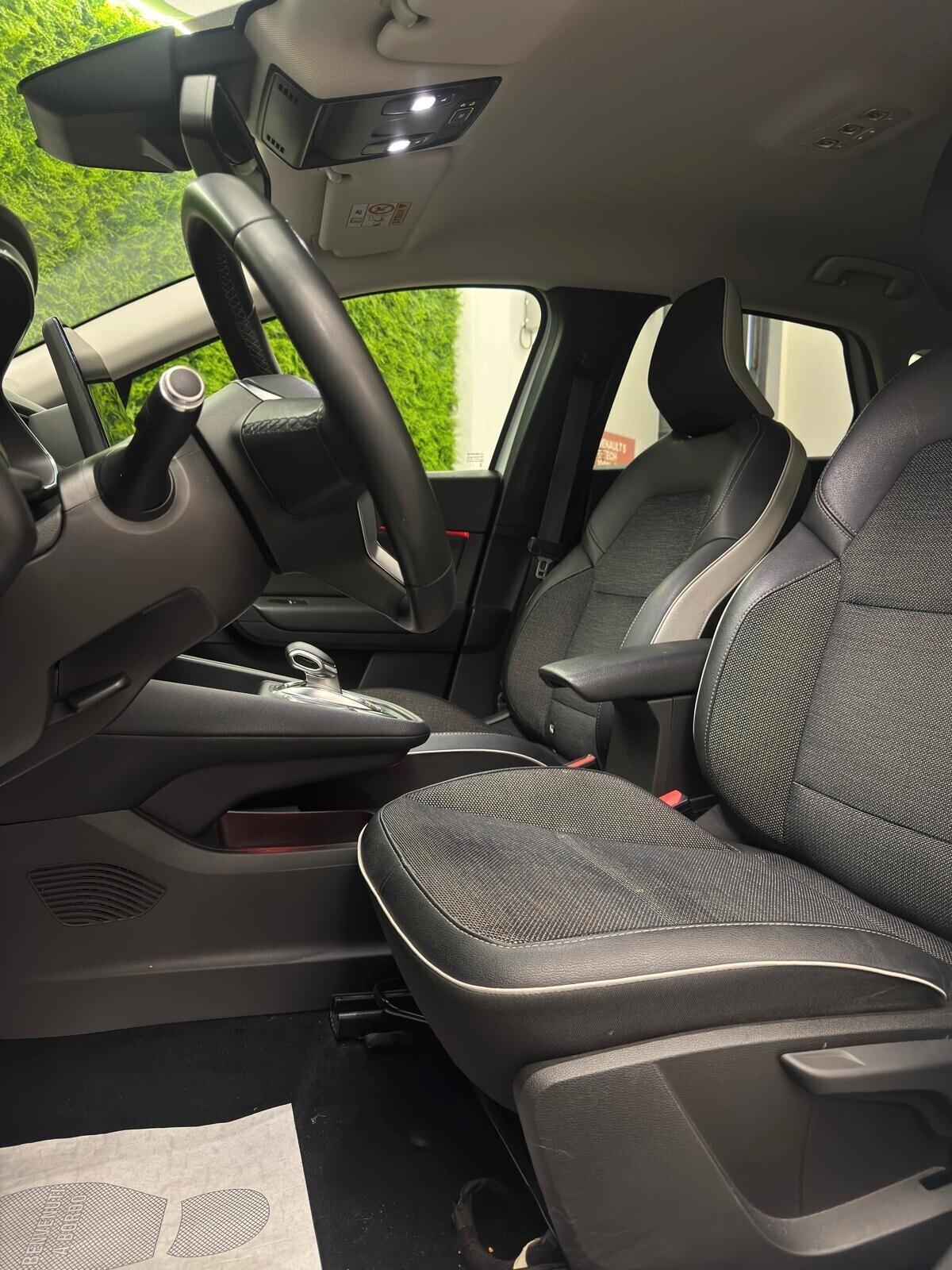 Renault Captur Plug-in Hybrid E-Tech 160 CV Intens