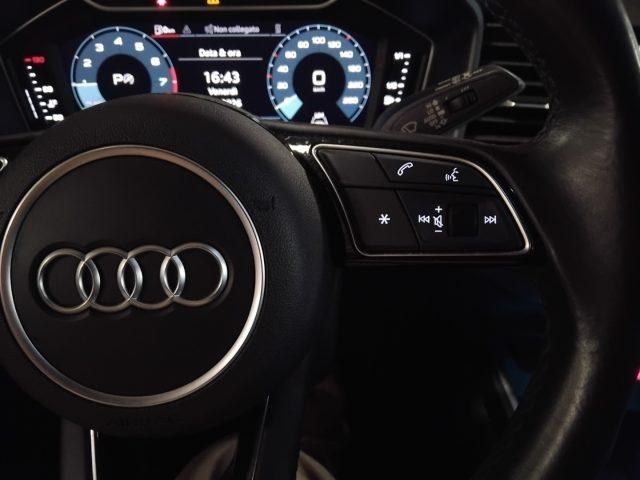 AUDI A1 citycarver 30 TFSI S tronic Identity Contrast