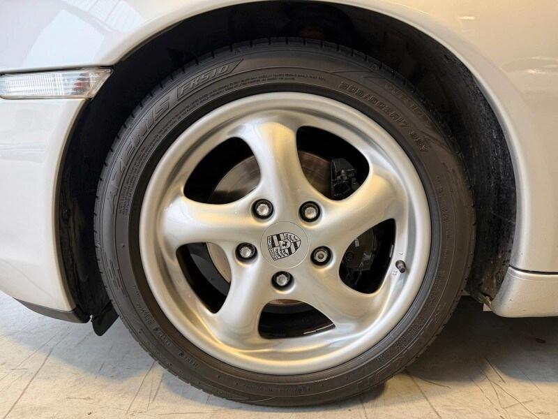 PORSCHE Boxster (986) Boxster 2.7i 24V cat