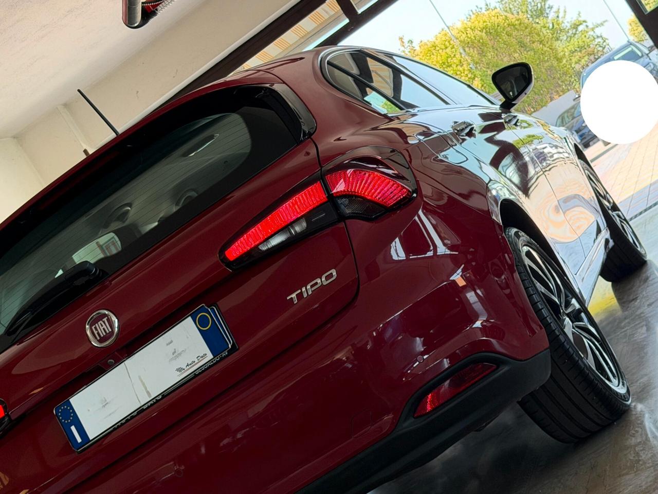 Fiat Tipo 1.6 M.JET 120 cv. 5 porte LOUNGE