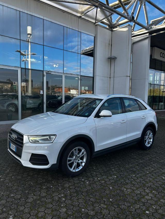 AUDI Q3 2.0 TDI 120 CV Business NEO PATENTATI