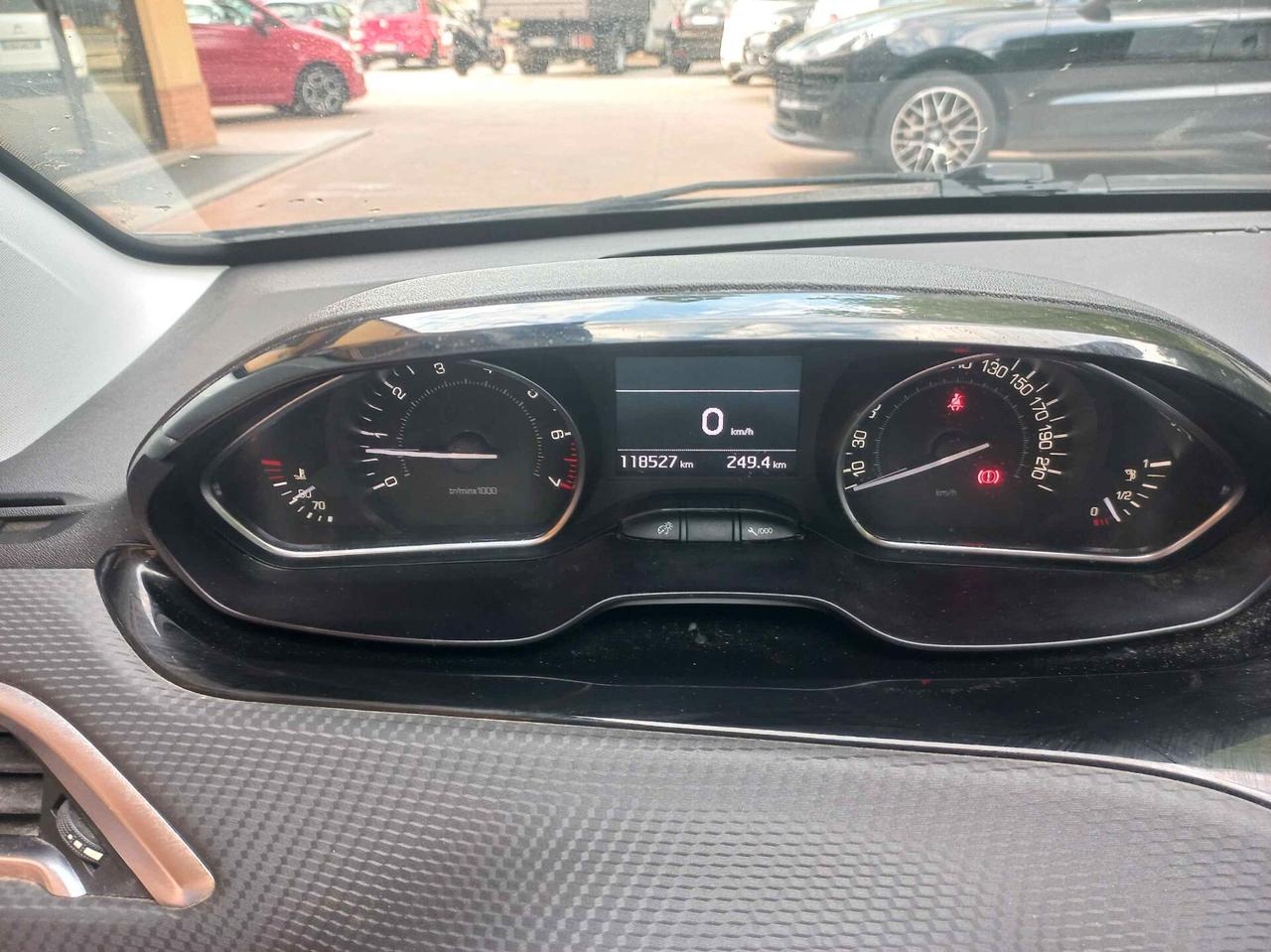 Peugeot 208 PureTech 82 3 porte Active