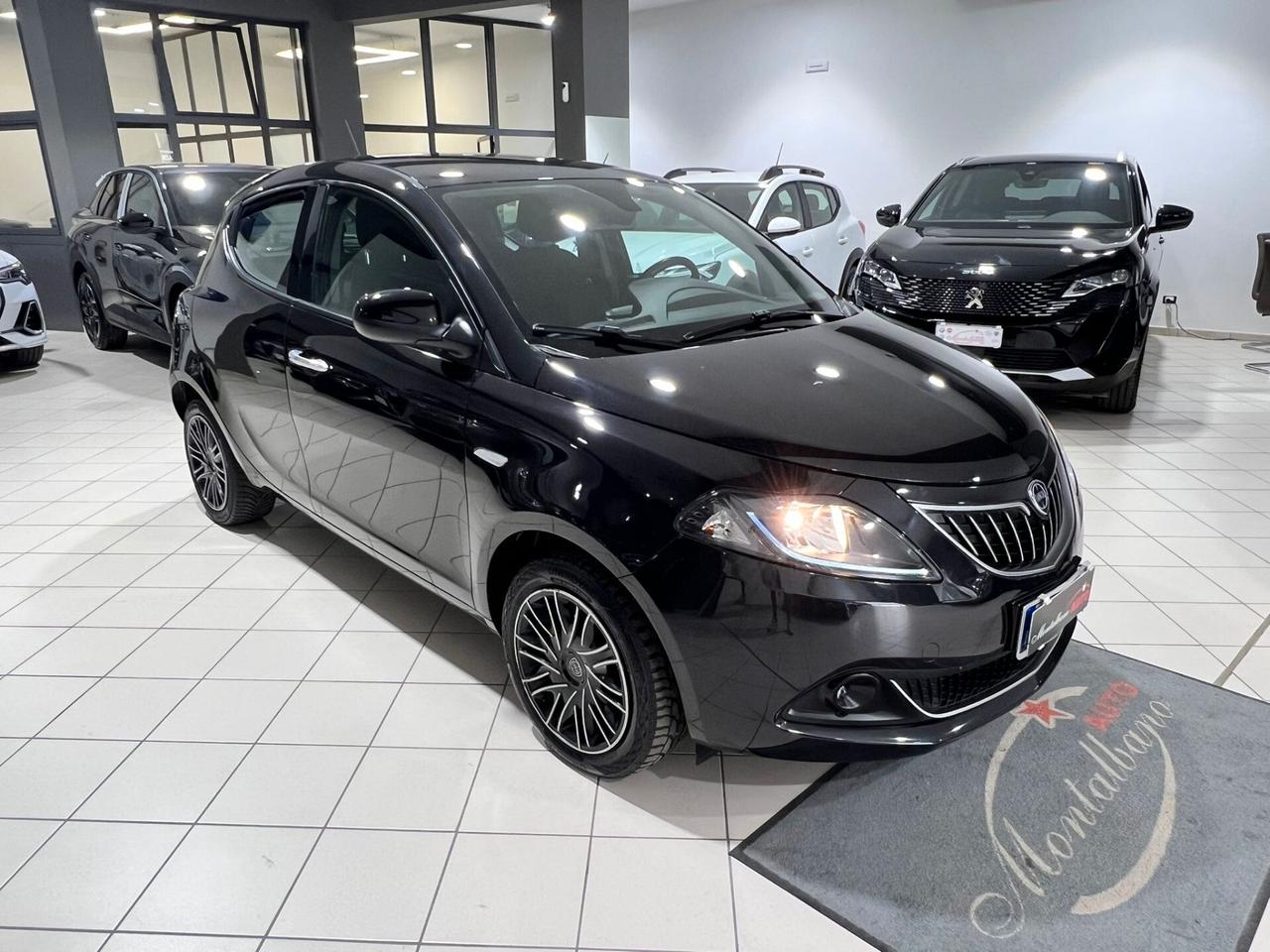 Lancia Ypsilon 1.0 FireFly 5 porte S&S Hybrid Gold