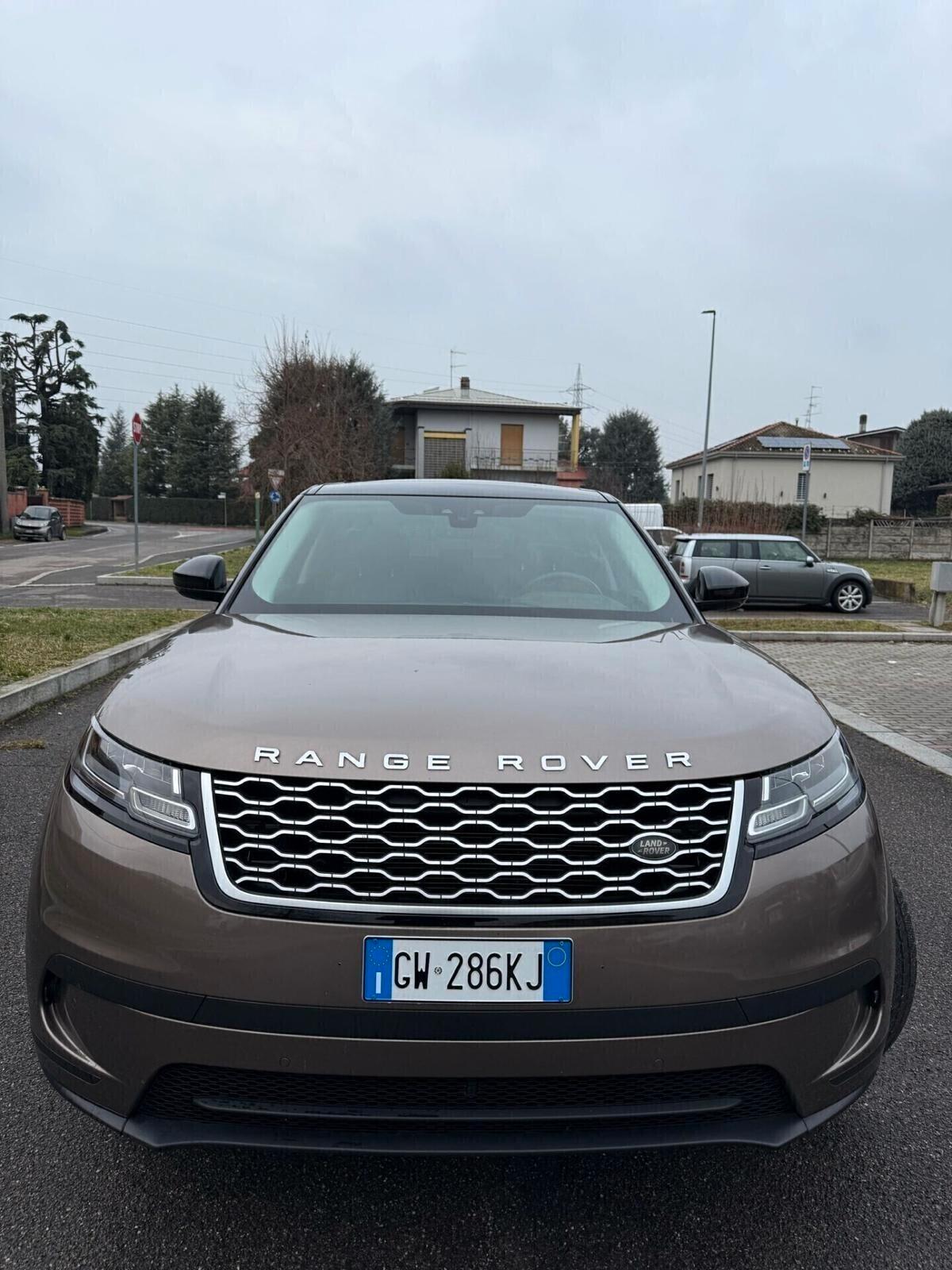 Range Rover Velar 2.0D I4 180 CV R-Dynamic