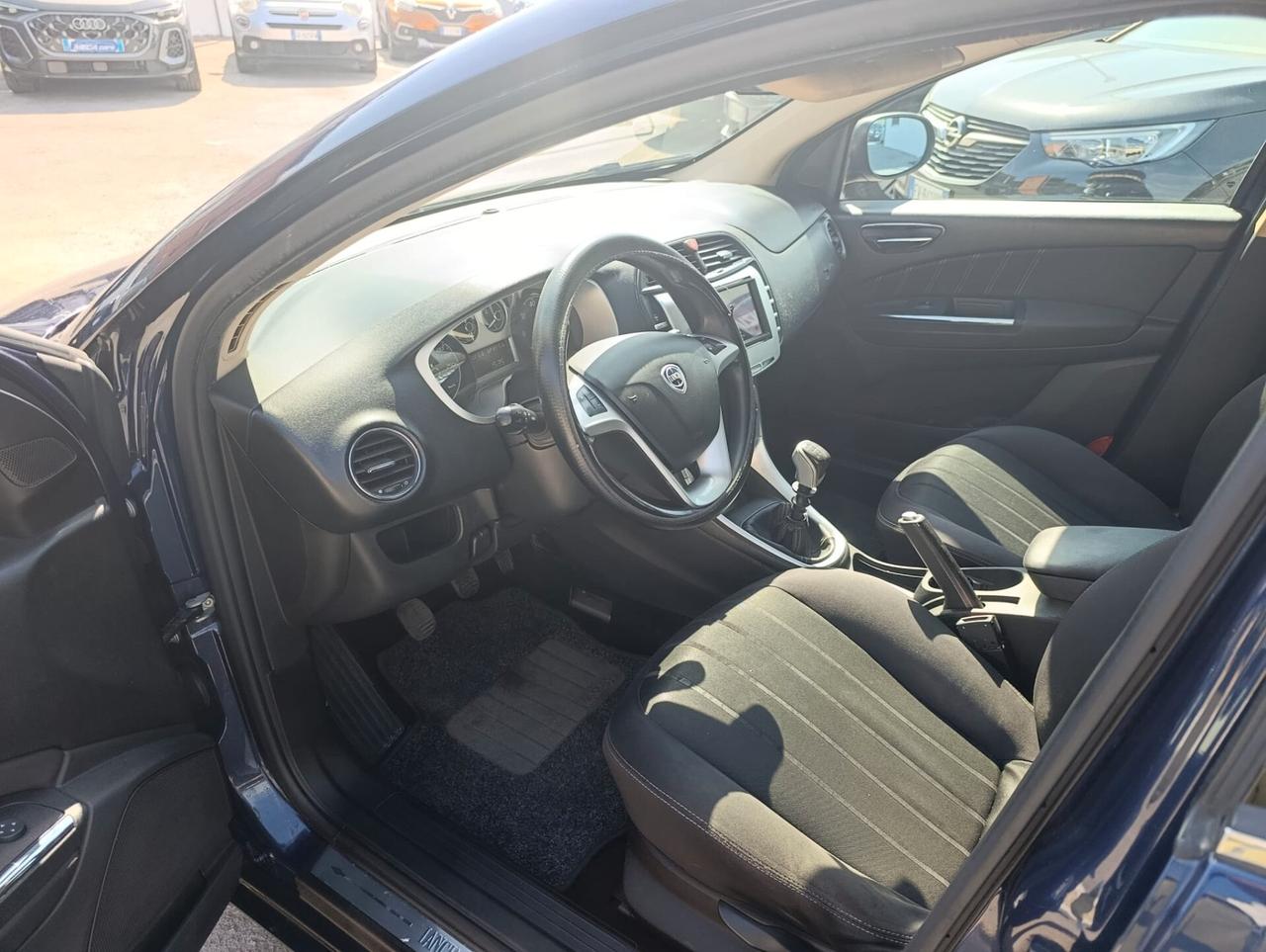 Lancia Delta 1.6 MJT DPF Platino
