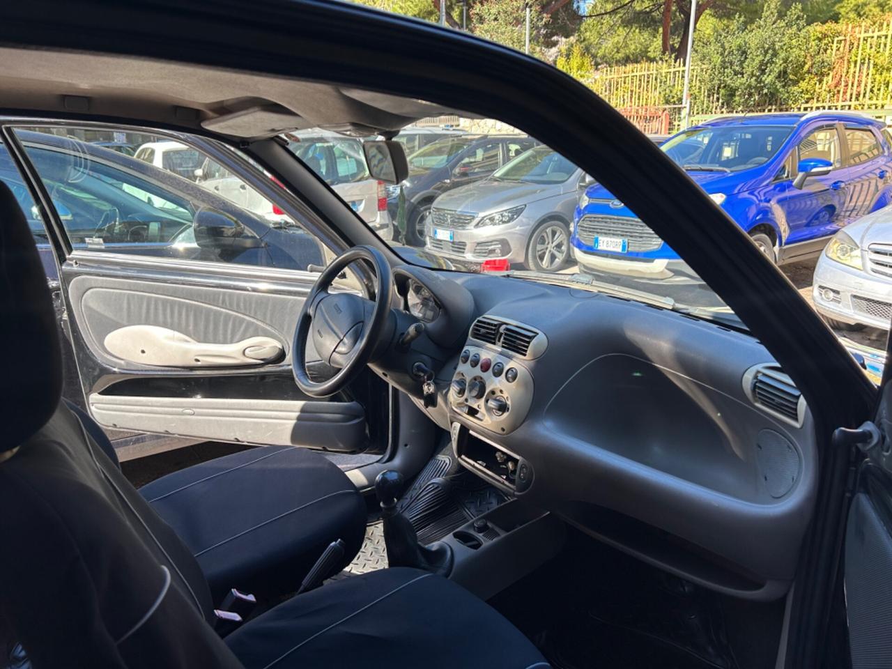 Fiat 600 1.1 Active - Aria Condizionata - Servosterzo - ABS - Vetri Elettrici - Allarme