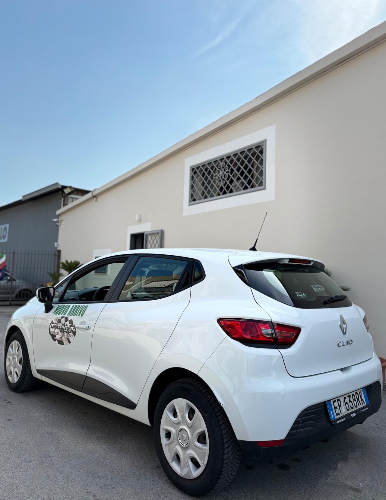 Renault Clio 1.2 metano 75 cv