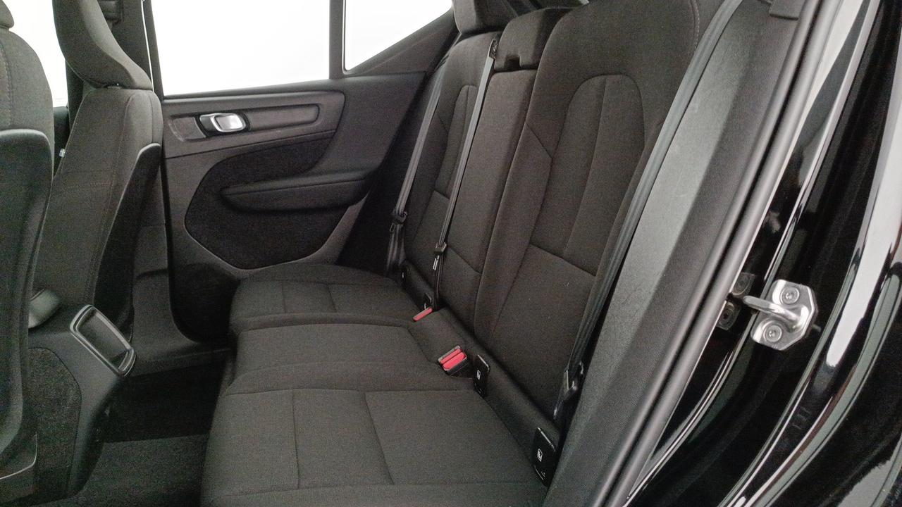 VOLVO XC40 1.5 t2 Momentum auto my21