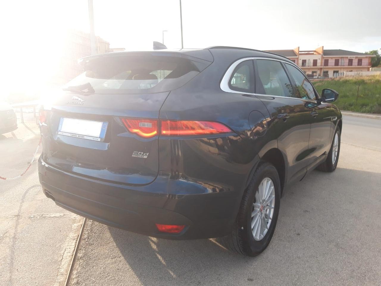 Jaguar F-Pace 2.0 D 180 CV AWD aut. Prestige