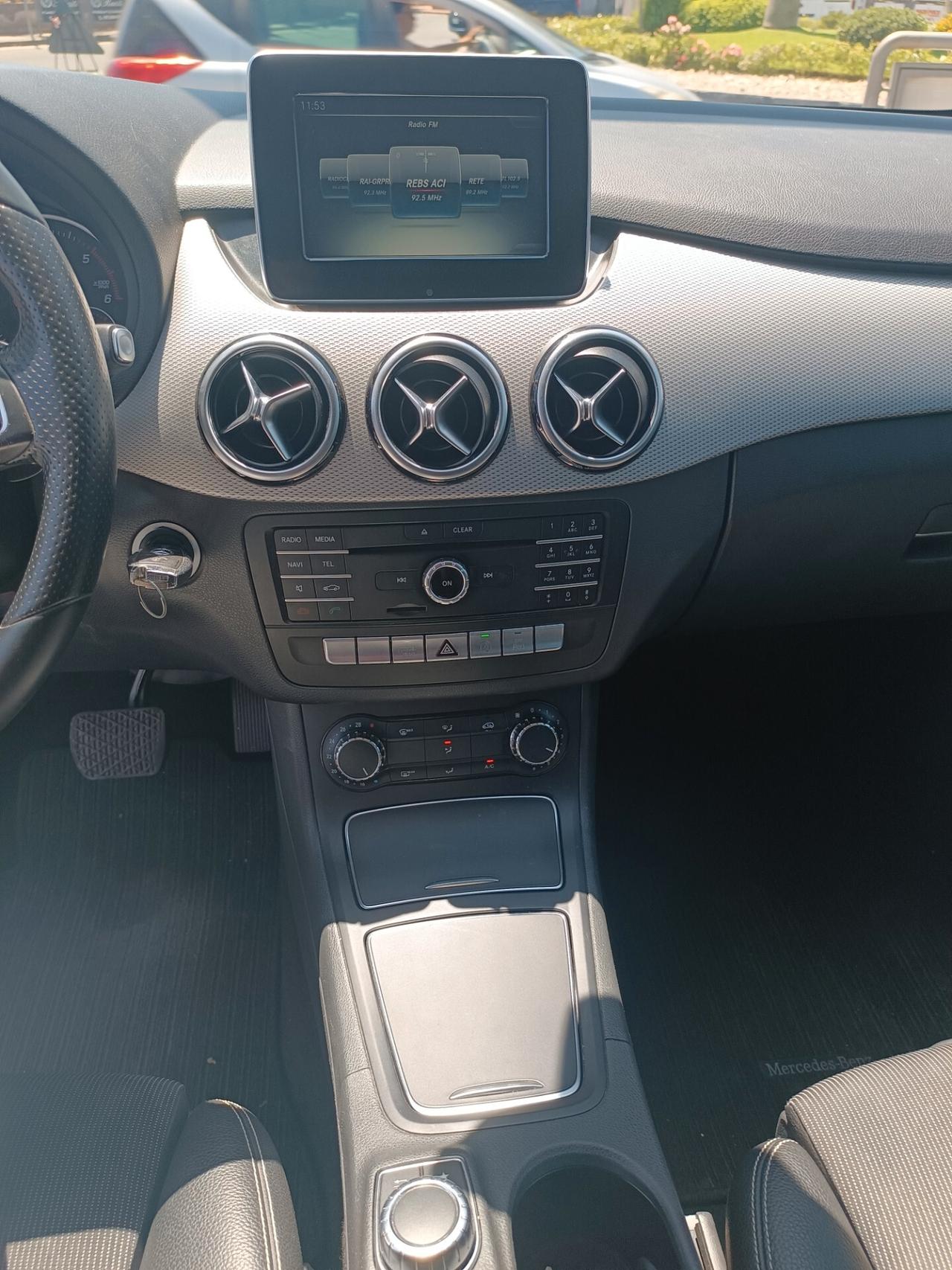 Mercedes-benz B 200 d Sport