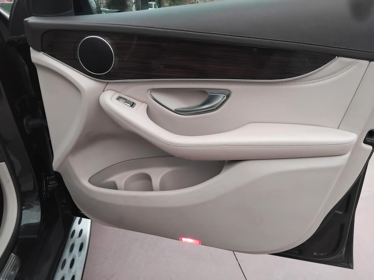 MERCEDES-BENZ GLC 220 COUPE' 4 MATIC PREMIUM