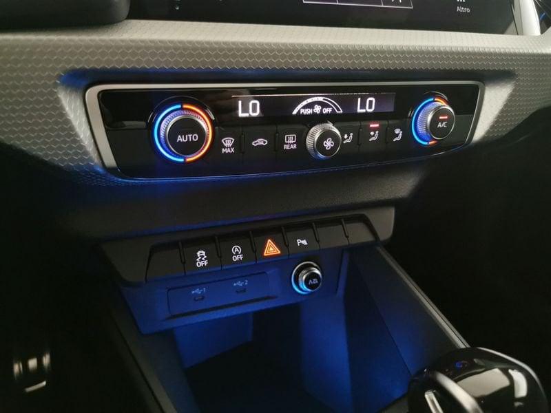 Audi A1 Sportback 30 1.0 tfsi Identity Black 116cv