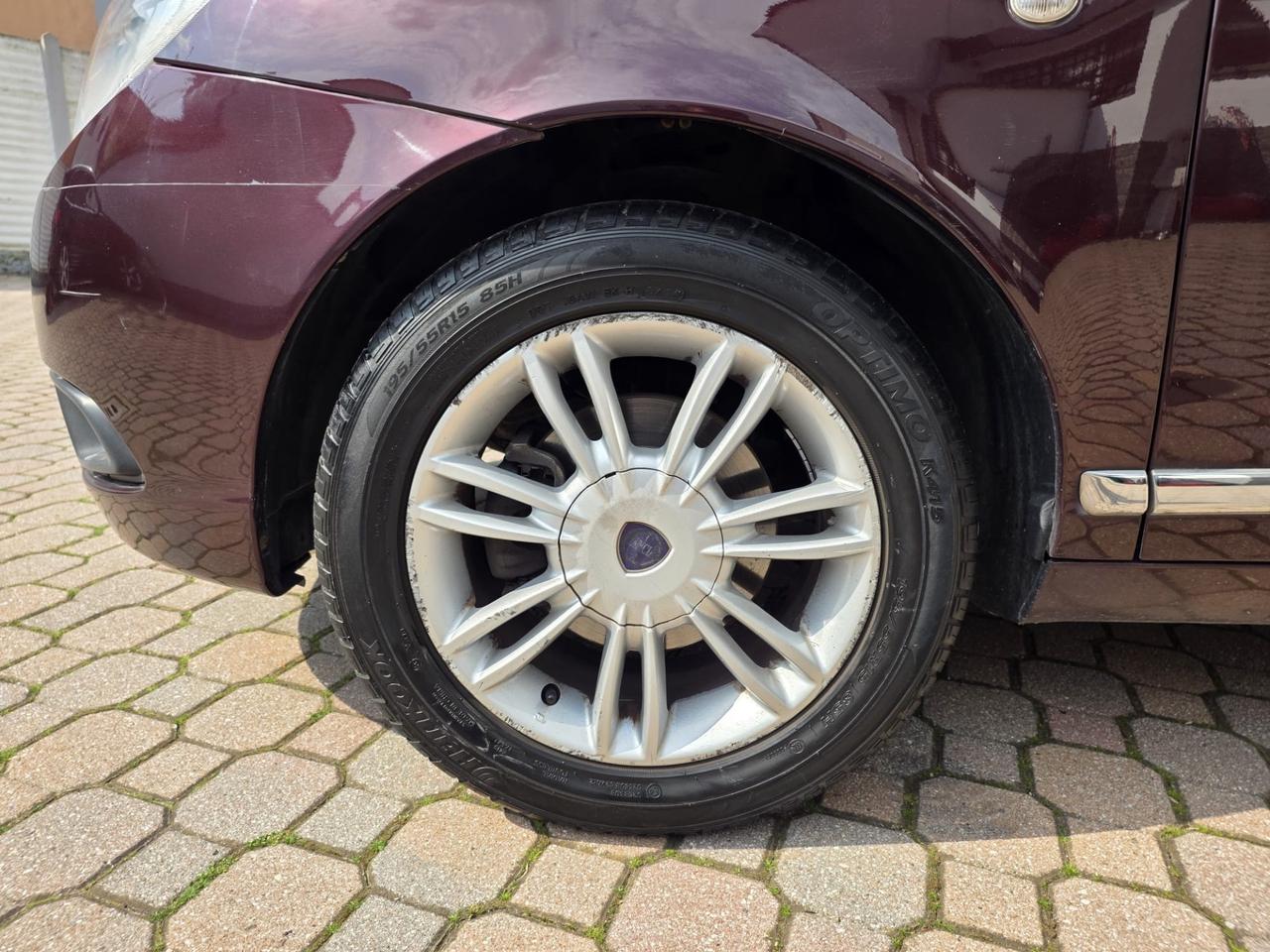 Lancia Ypsilon 1.4 Oro Ecochic GPL