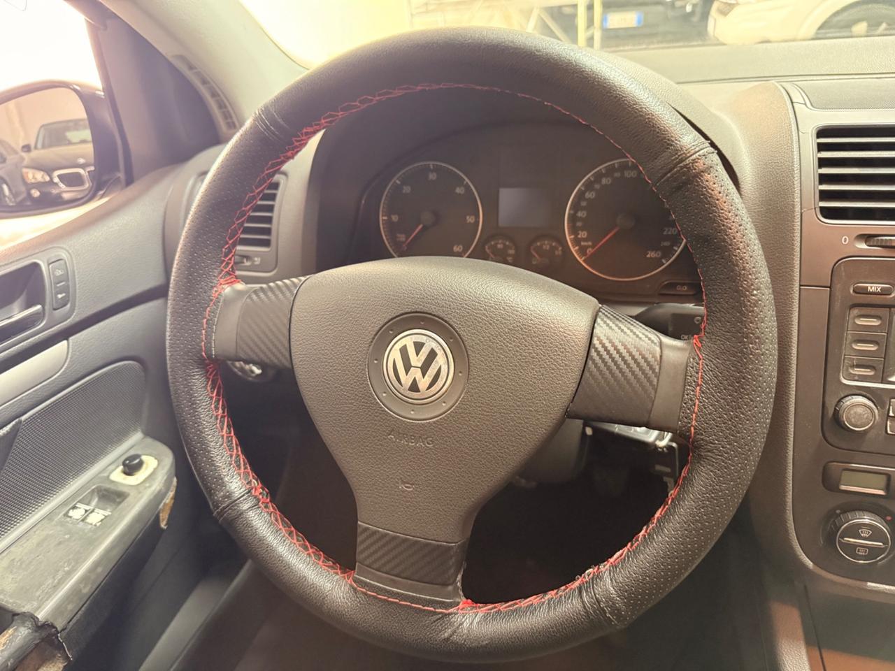 Volkswagen Golf 2.0 16V TDI 3p. Sportline