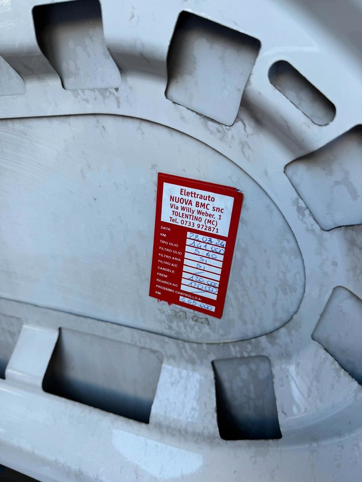 Volkswagen up! 1.0 METANO 2014