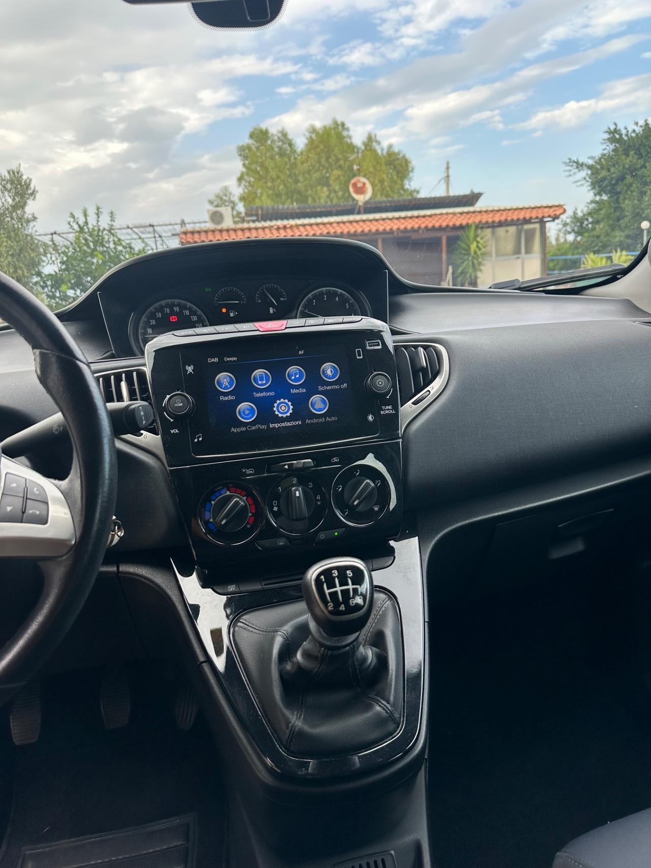 Lancia Ypsilon 1.2 69 CV 5 porte S&S Gold