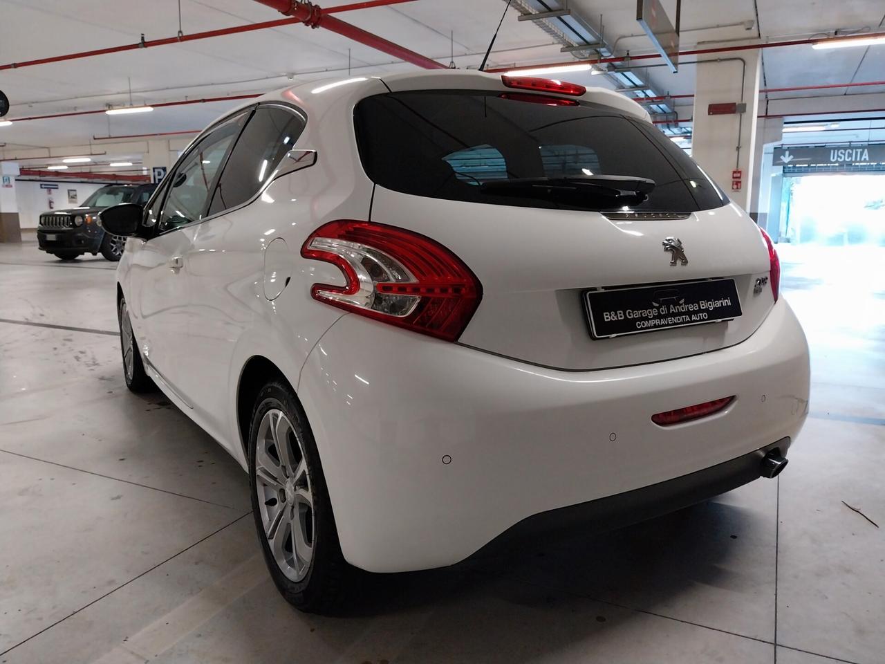 Peugeot 208 1.6 e-HDi 92 CV 3 porte Allure - ok neopatentati