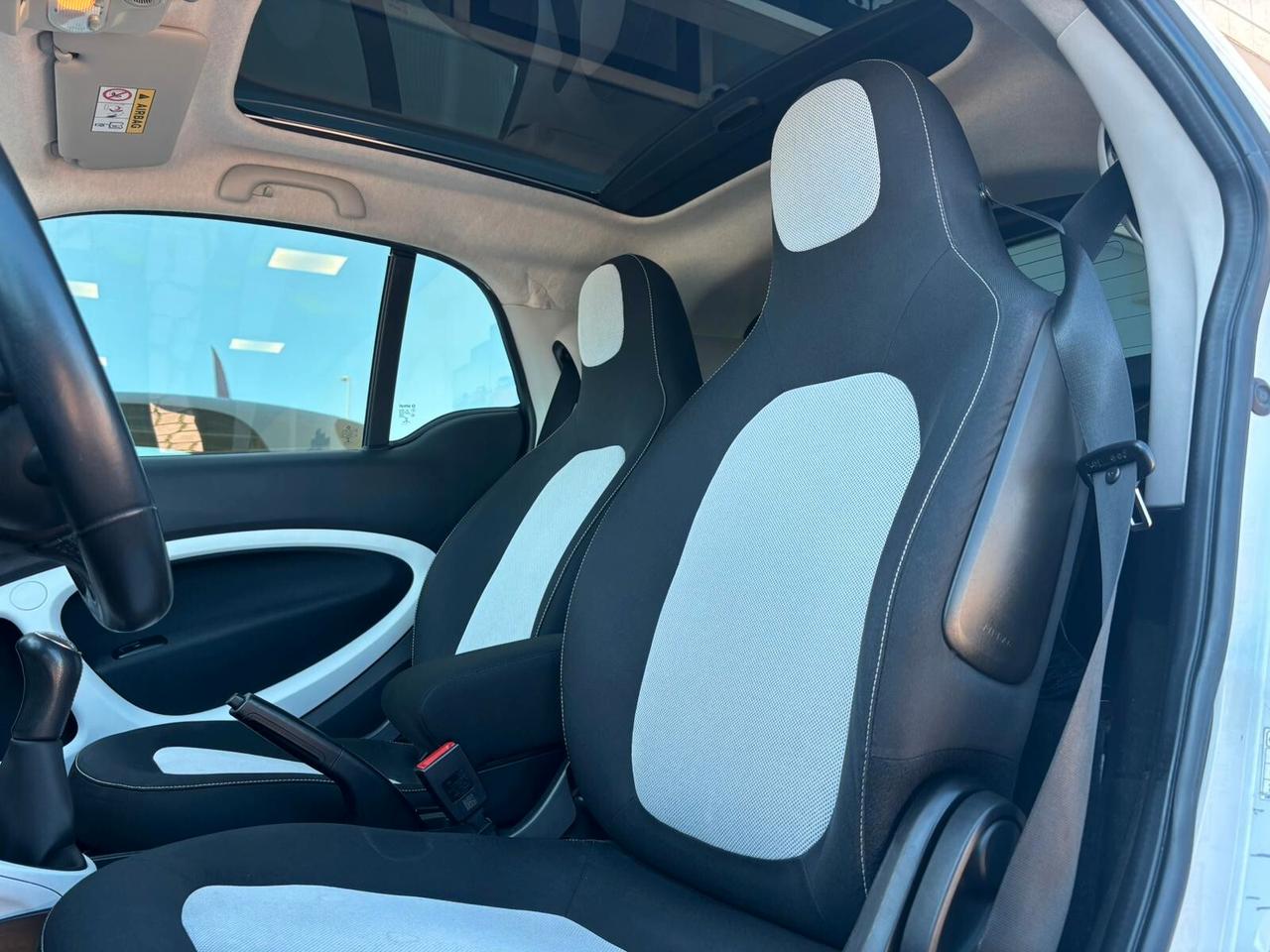 Smart ForTwo 1000 62 kW coupé passion