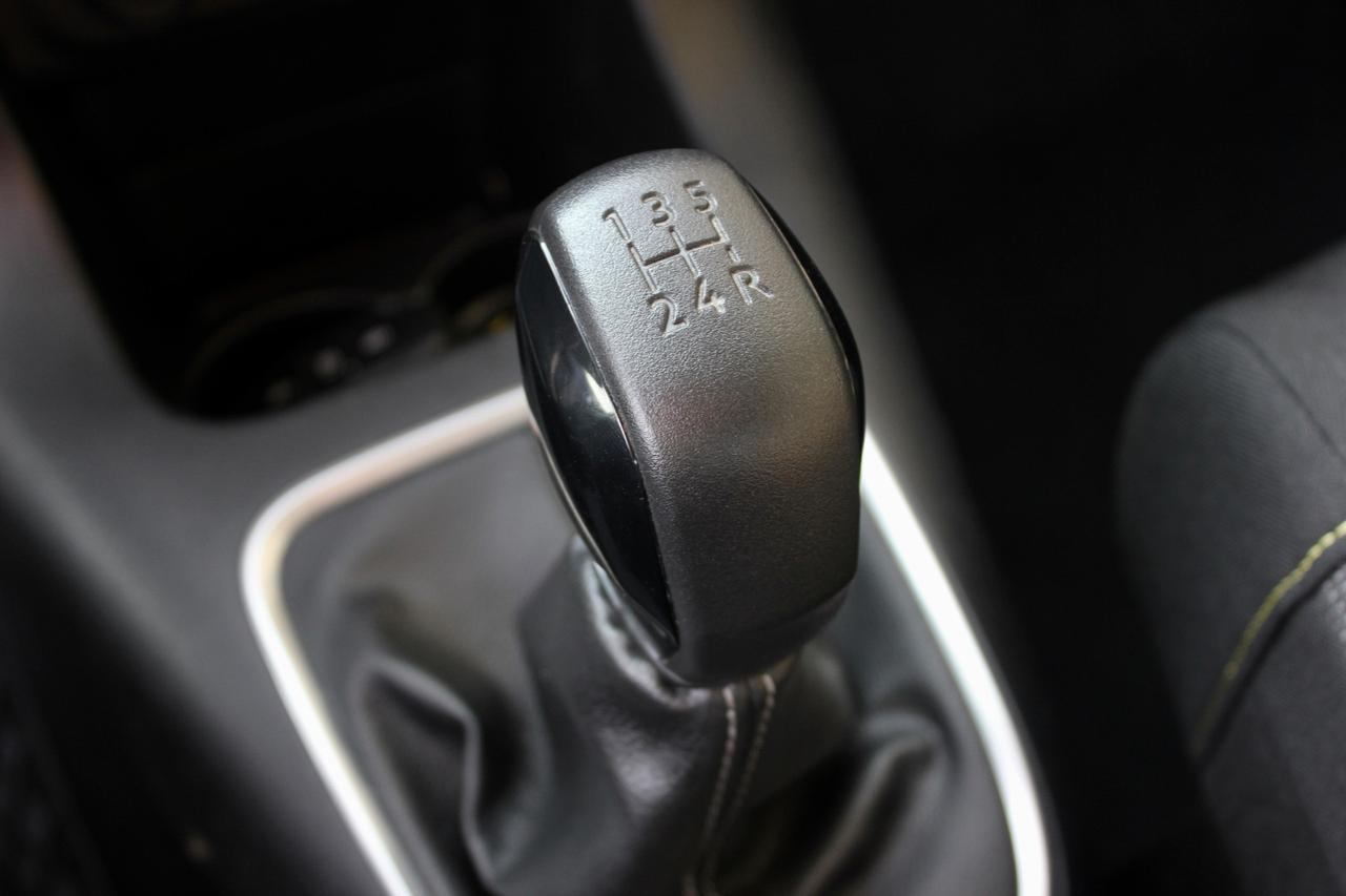 Citroen C3 Shine 1.2 83 CV ANCHE CON TETTO NERO PROMO AUTODOC