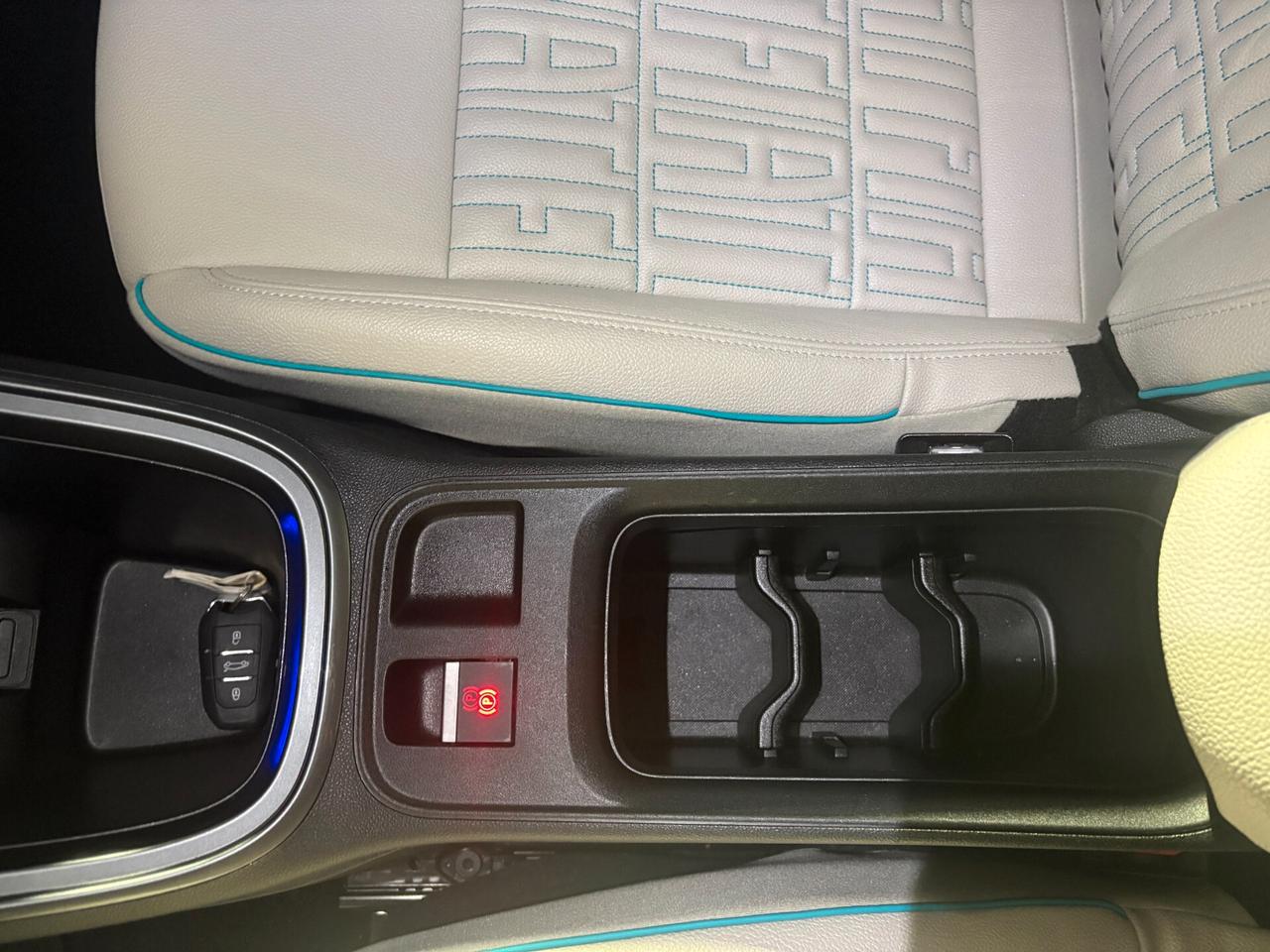 Fiat 600 Hybrid 100 CV DCT MHEV La Prima Automatic KM CERTIFICATI
