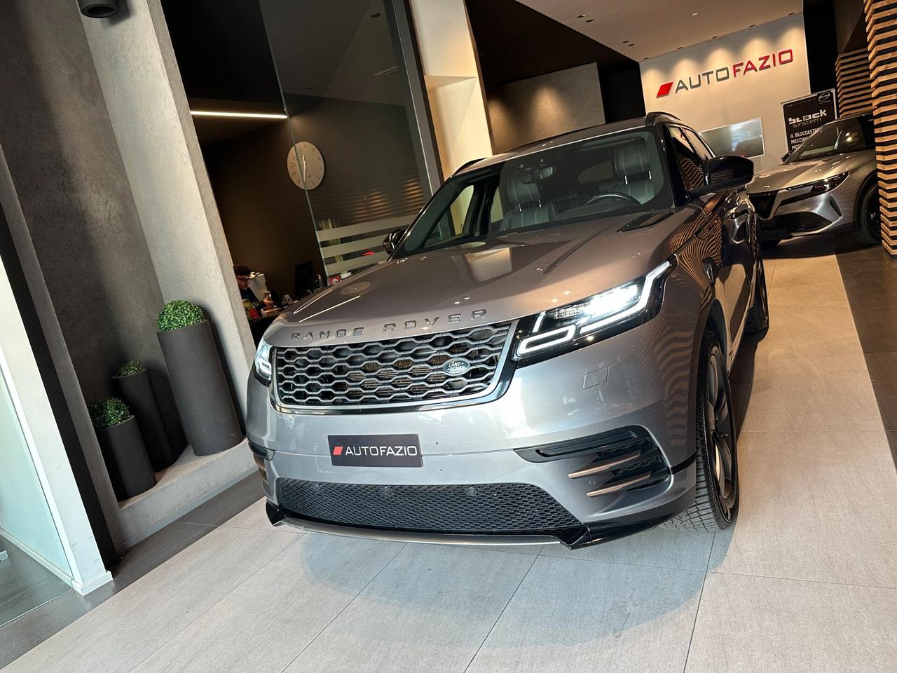 Land Rover Range Rover Velar Range Rover Velar 2.0D I4 240 CV R-Dynamic HSE