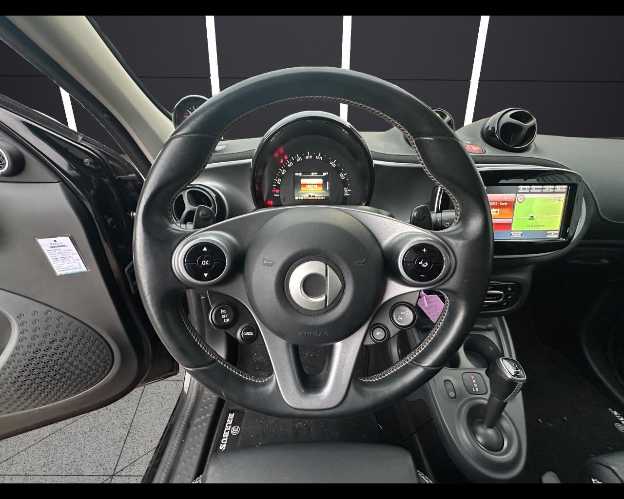 SMART forfour 2ªs. (W453) - forfour BRABUS 0.9 Turbo twinamic Xclusive