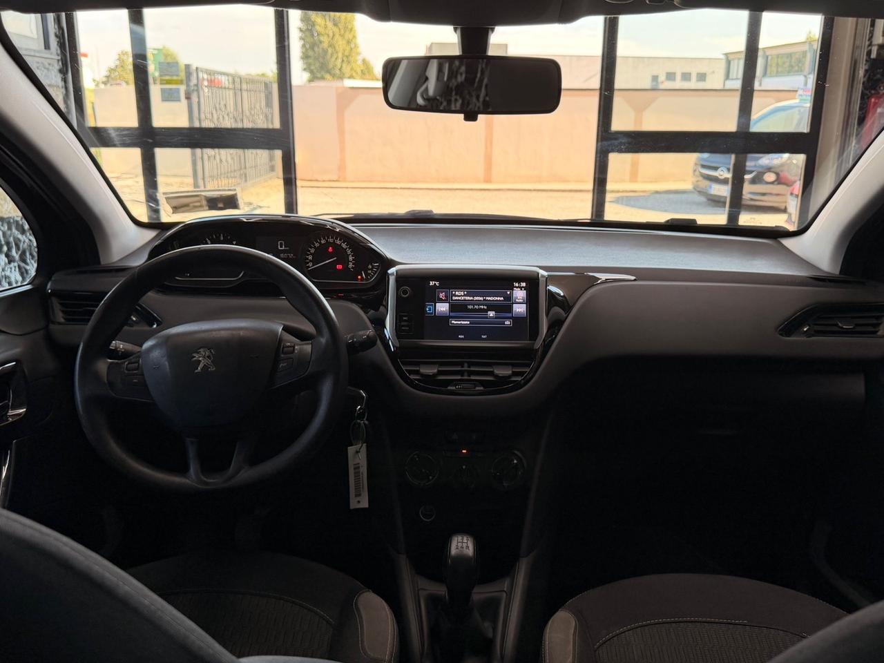 Peugeot 208 1.4 HDi 68 CV 5 porte Allure