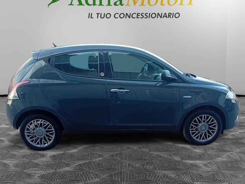 Lancia Ypsilon 1.2 69cv GPL Ecochic Silver