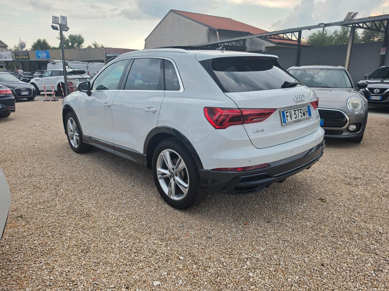 Audi Q3 2.0 TDI 150 CV S tronic line Edition