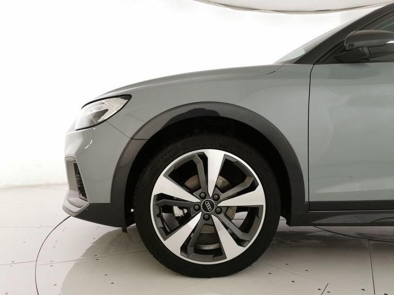 Audi A1 allstreet 30 1.0 tfsi Identity Contrast 116cv s tronic