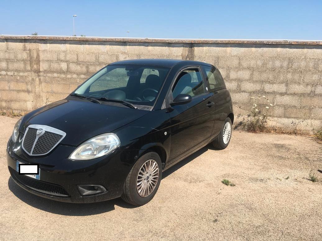 Lancia Ypsilon 1.4 Argento Ecochic GPL