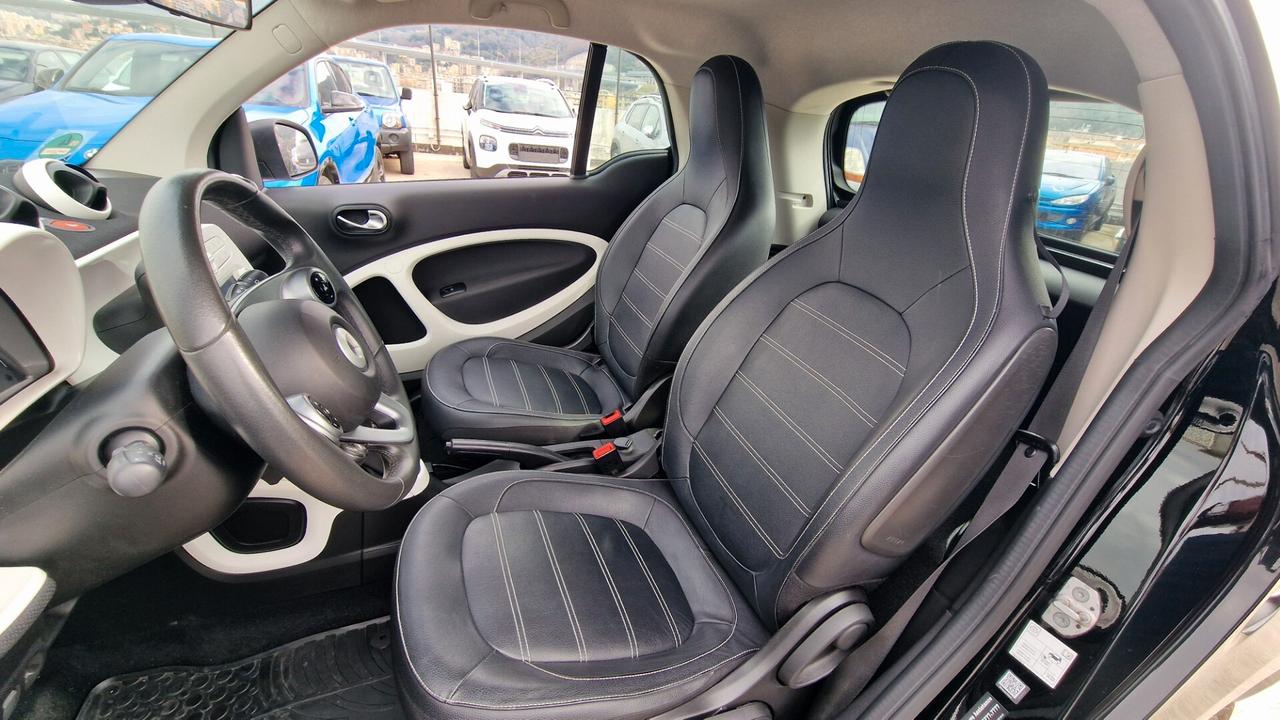 Smart ForTwo 70 1.0 Youngster MANUALE