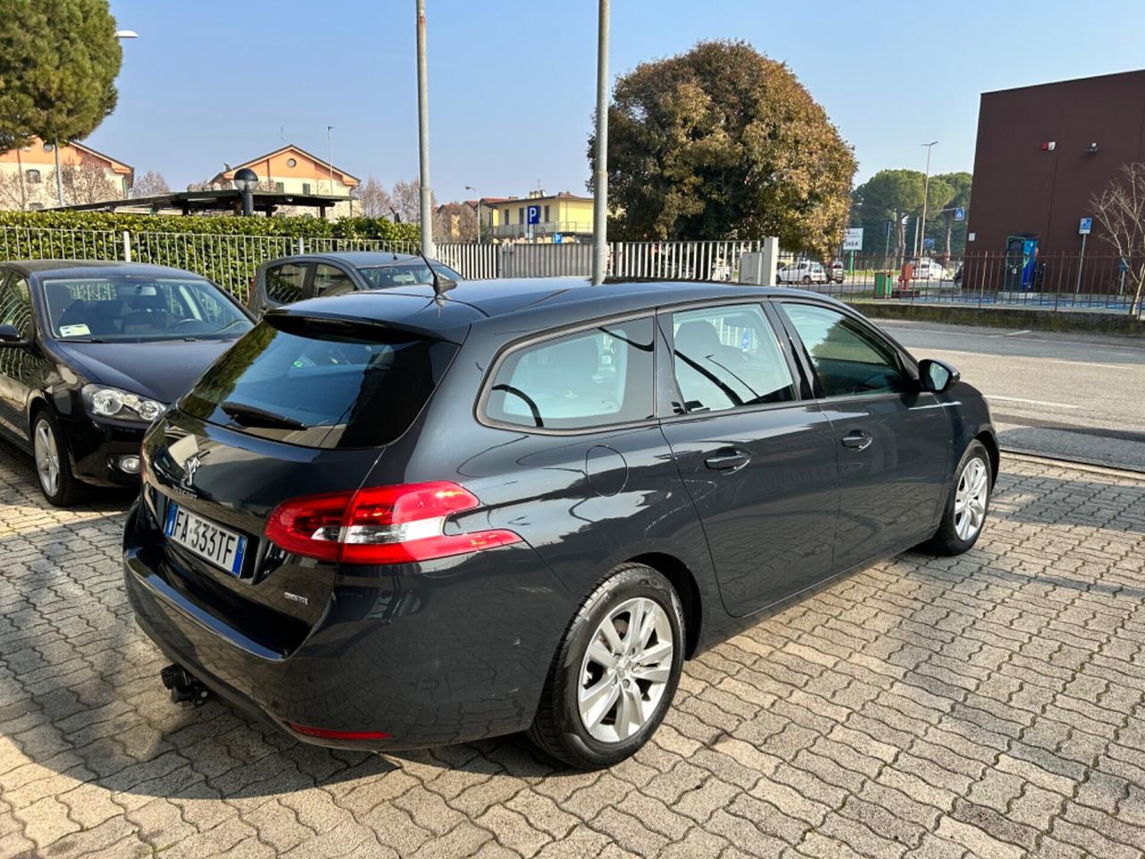 Peugeot 308 gancio traino 1.6 BlueHDi CV120