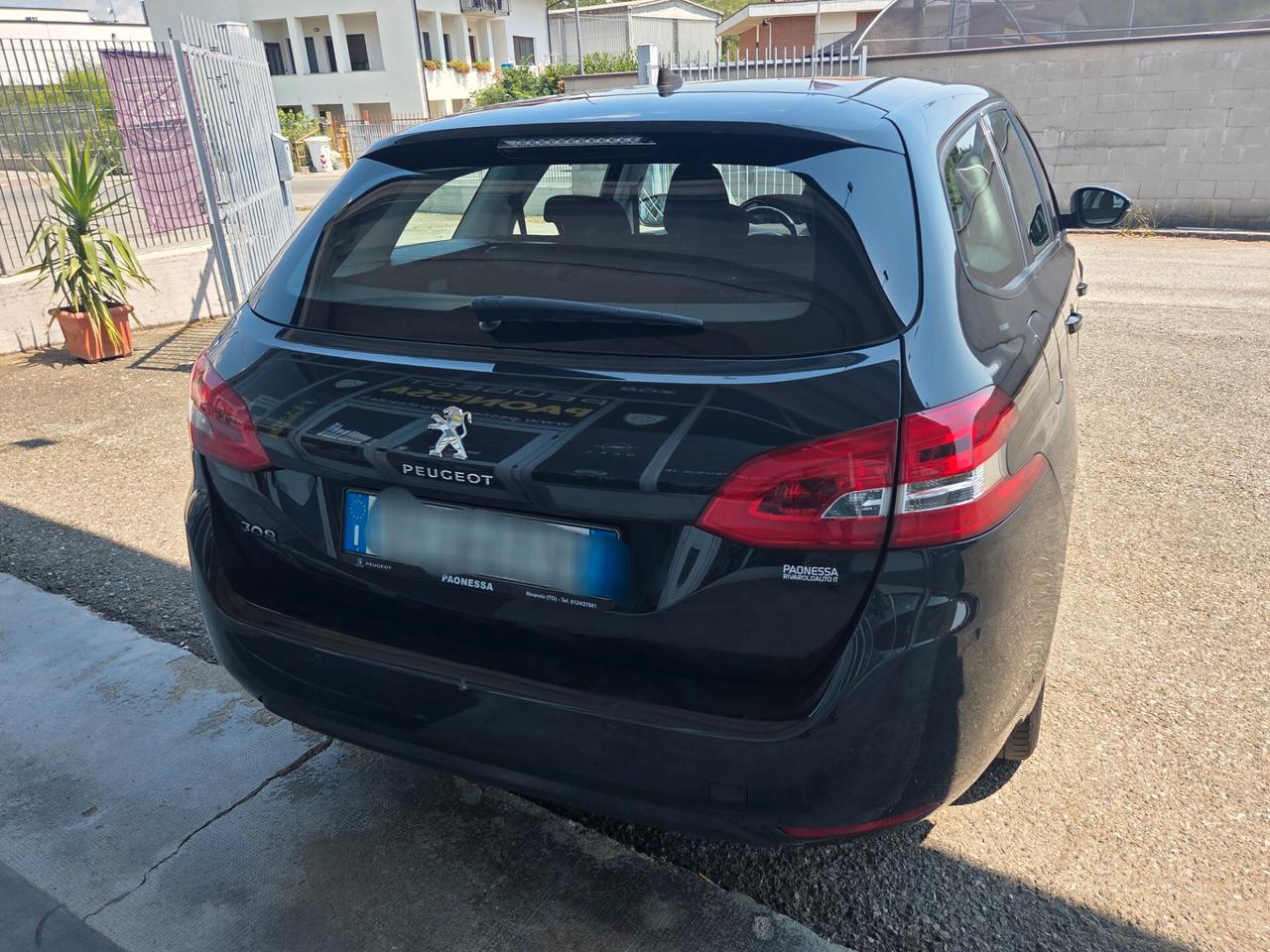 Peugeot 308 BlueHDi 120 Cv Cambio Automatico SW Business NESSUN OBBLIGO FINANZIARIO