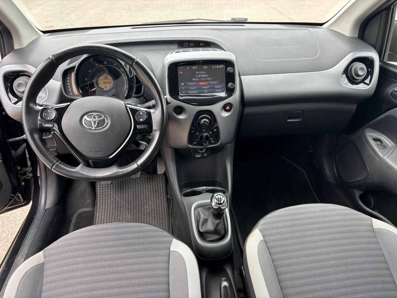 Toyota Aygo 1.0 VVT-i 72 CV 5 porte x-cite