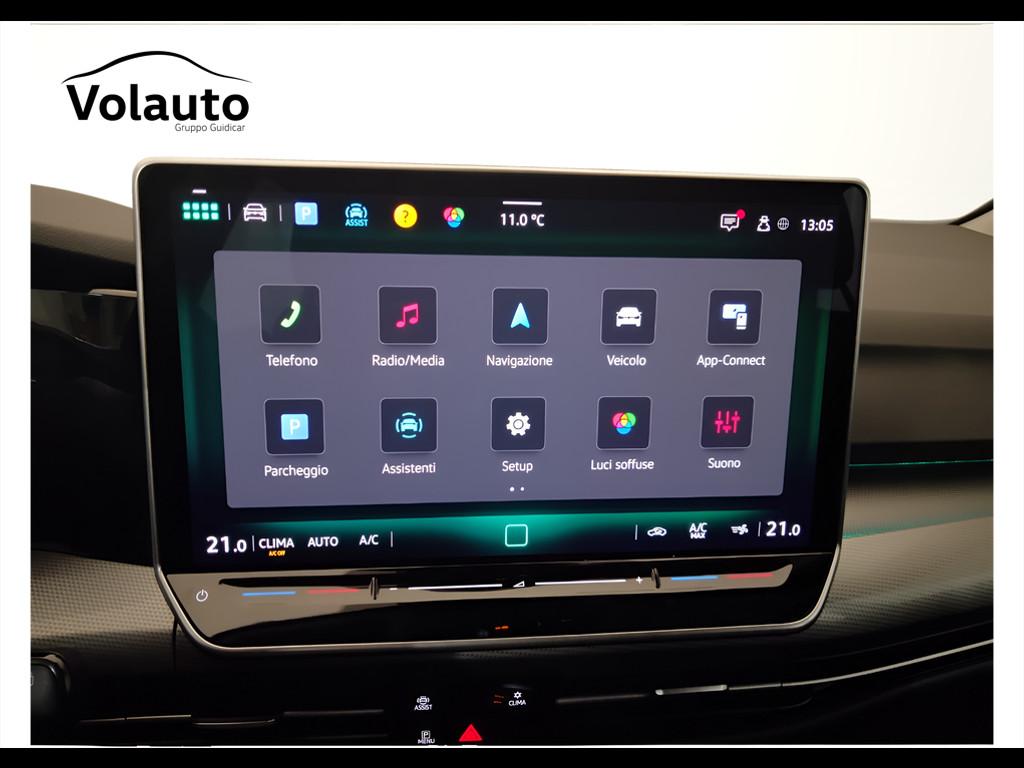 VOLKSWAGEN Golf VIII 2024 - Golf 2.0 tdi Style 150cv dsg