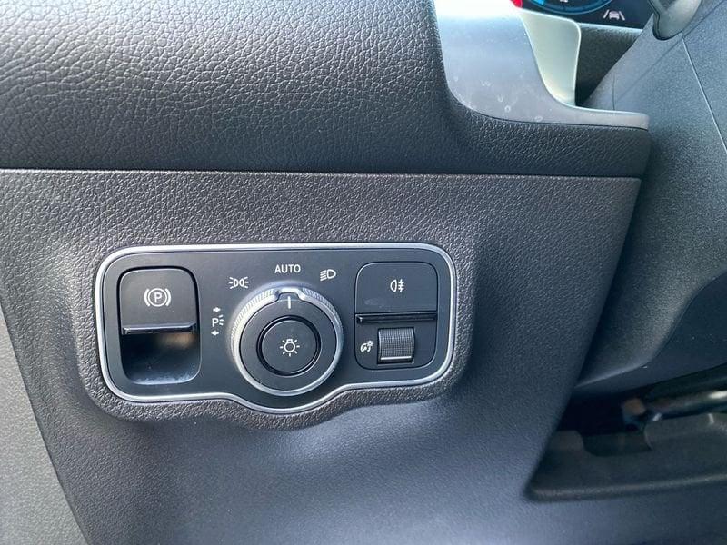 Mercedes-Benz Classe GLB GLB 200 d Premium auto 7p.ti