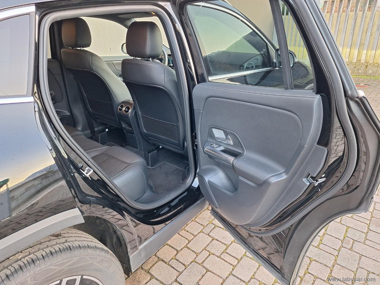 MERCEDES-BENZ GLA 200 d Automatic 4Matic UNICOPROP.