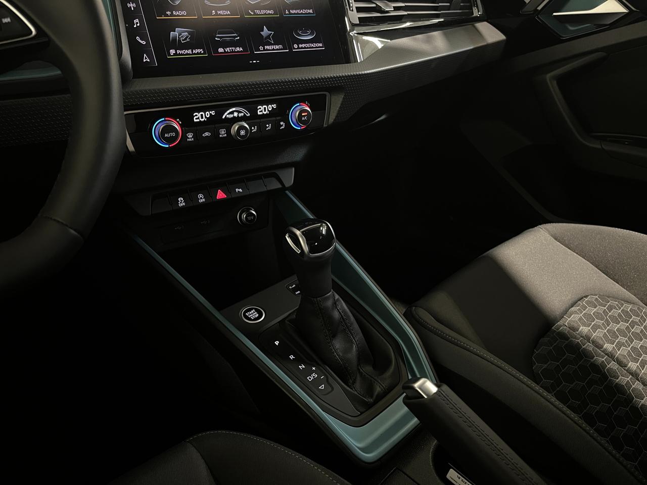 AUDI A1 ALLSTREET 30 TFSI S-TRONIC IDENTITY CONTRAST