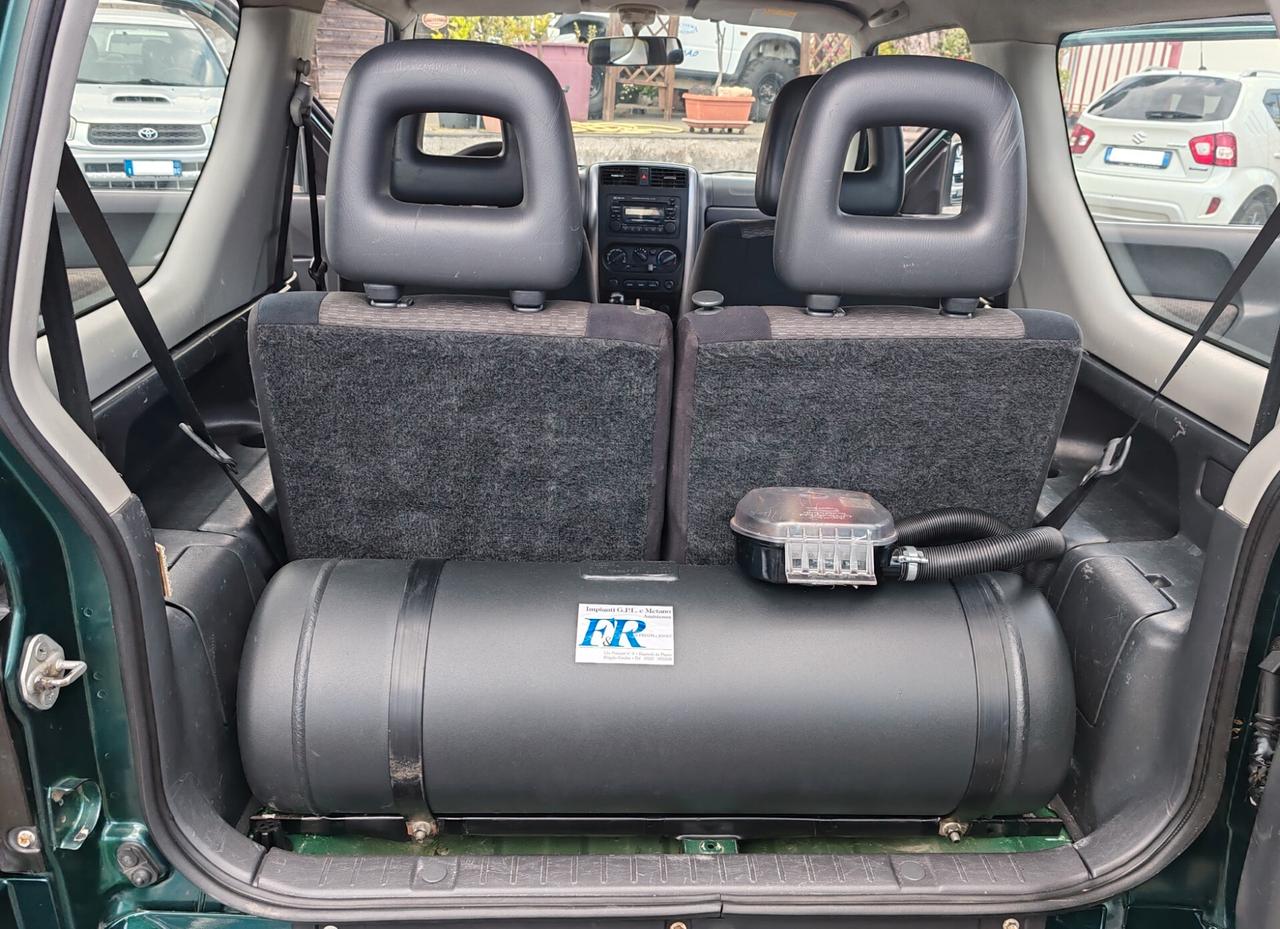 Suzuki Jimny 1.3i 16V 4WD "MOTORE NUOVO" -GPL-