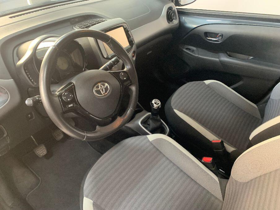Toyota Aygo 1.0 VVT-i 69 CV 5 porte x-business