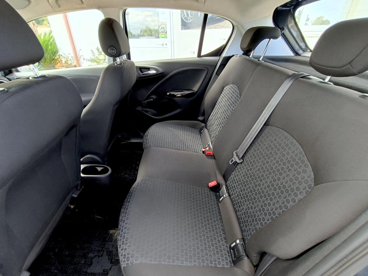 Opel Corsa 1.2 5 porte b-Color - 2015