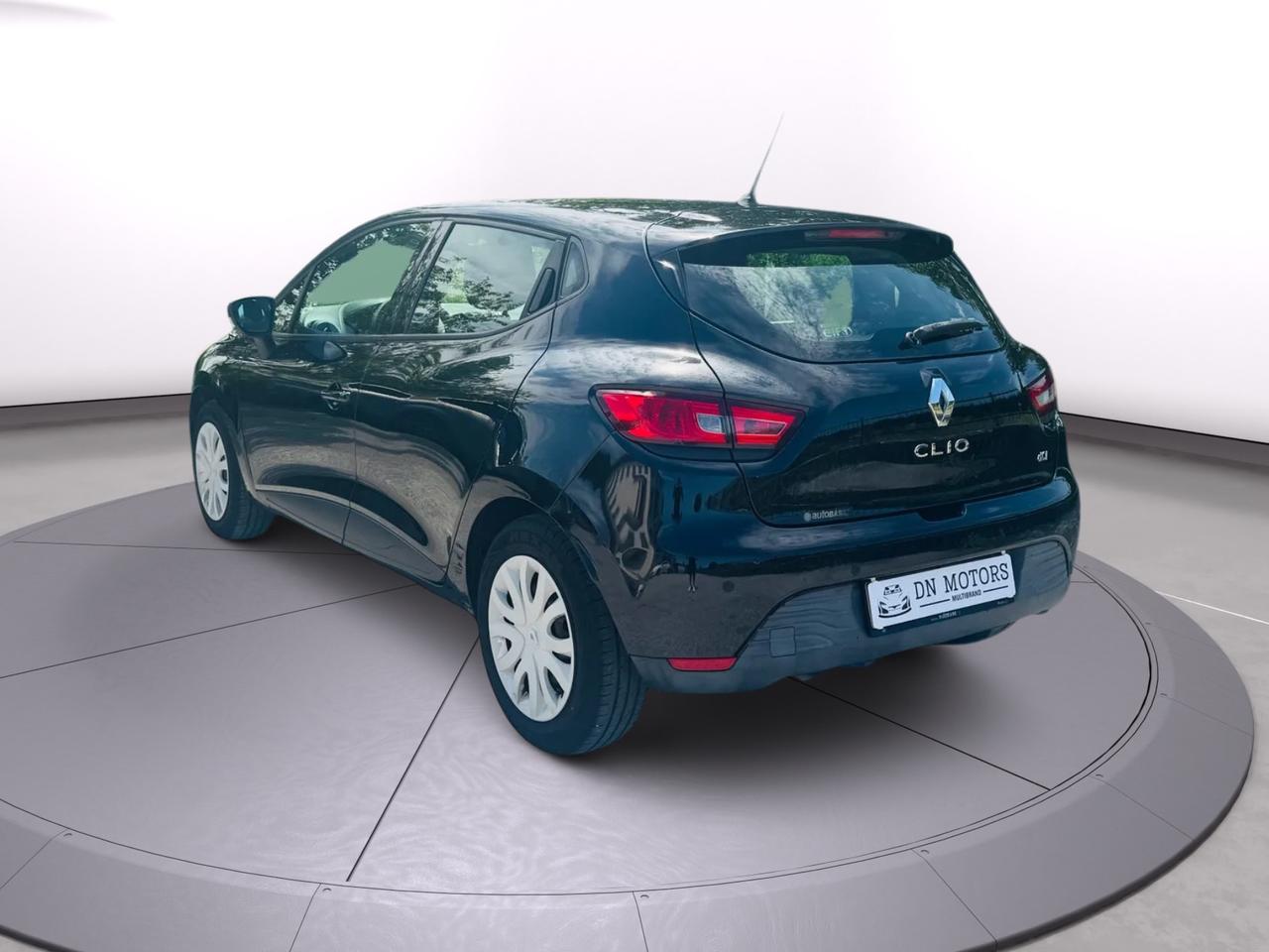 Renault Clio 1.5 dCi 2015 140.000Km neo patentati