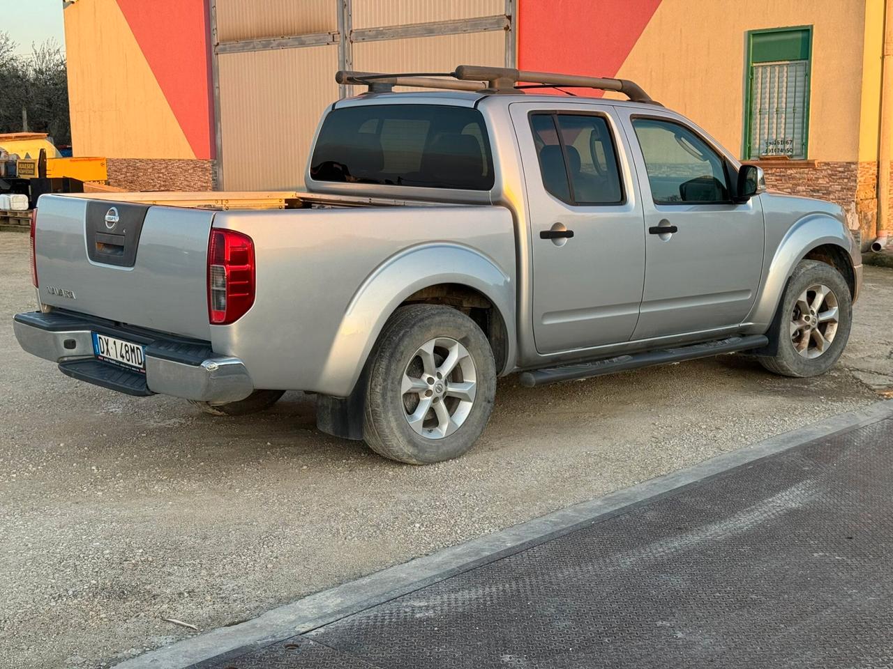 Nissan Navara 2.5 dCi 4 porte Double Cab Platinum