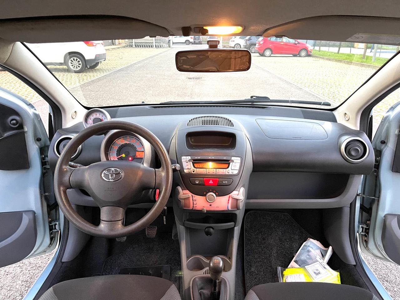 Toyota Aygo 1.0 12V VVT-i 5 porte Sol