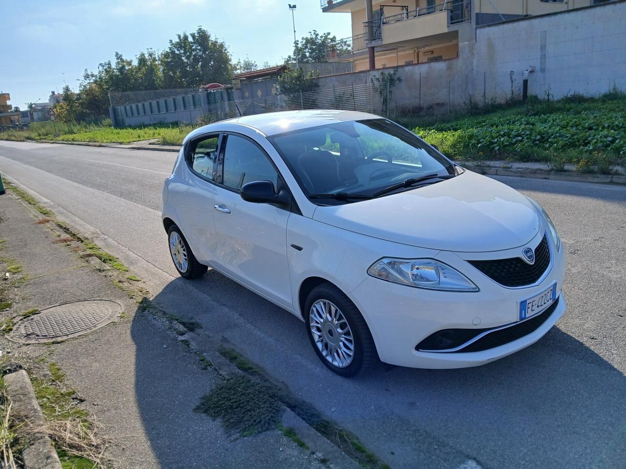 Lancia Ypsilon 1.3 MJT 16V 95 CV 5 porte Platinum