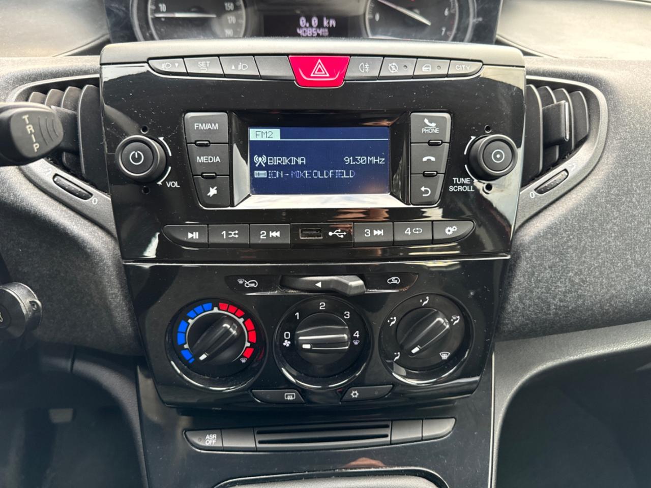 Lancia Ypsilon 1.2 69 CV 5 porte S&S Elefantino Blu