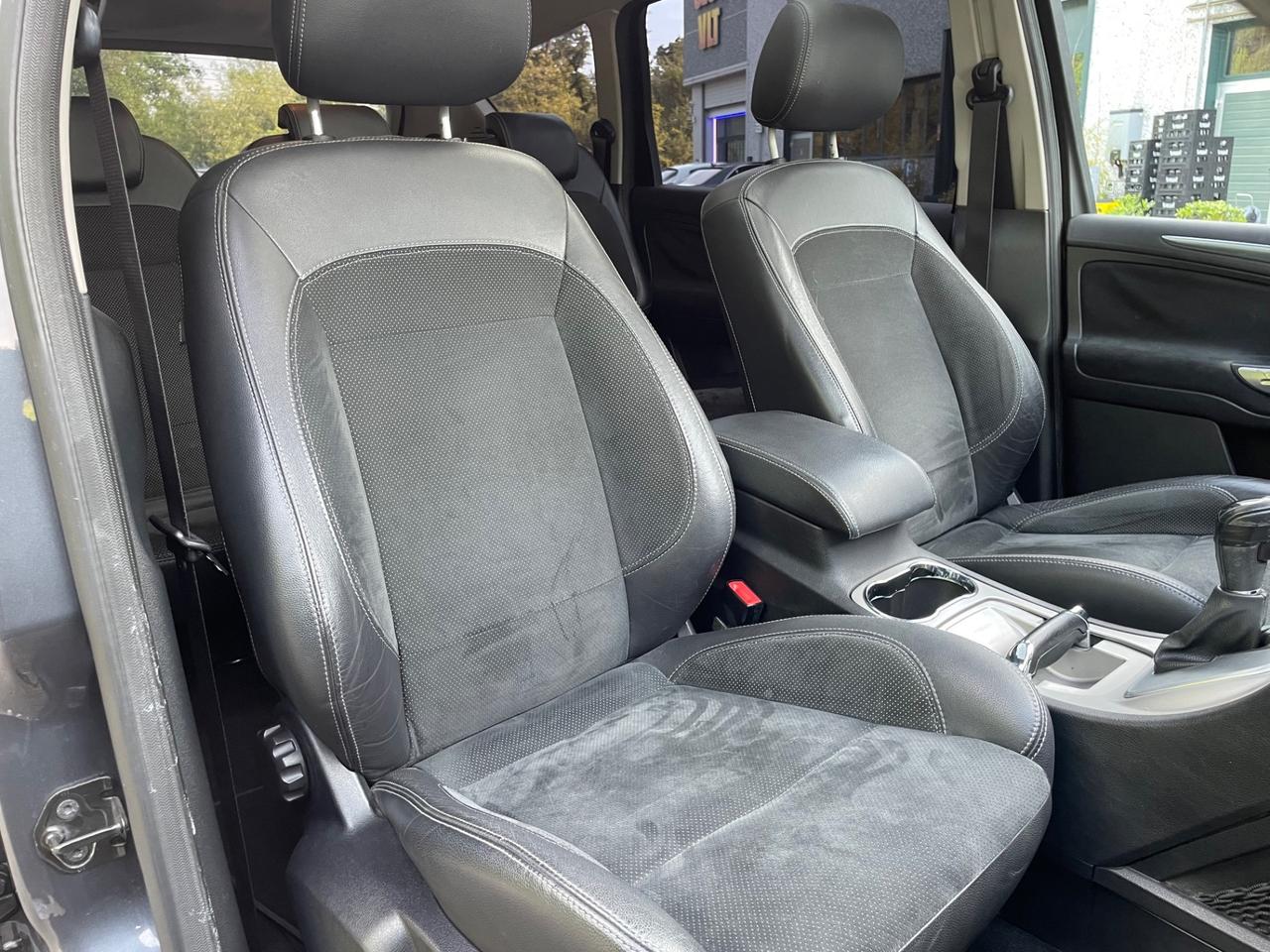 Ford S-Max 2.0 TDCi 140CV 6tr. Titanium DPF* 7 Posti *