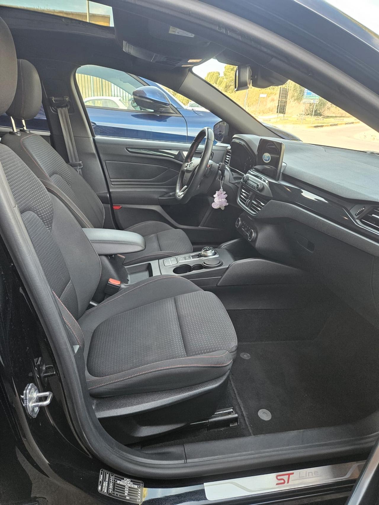 Ford Focus 1.5TDCi 120cv STLine TETTO Automatica