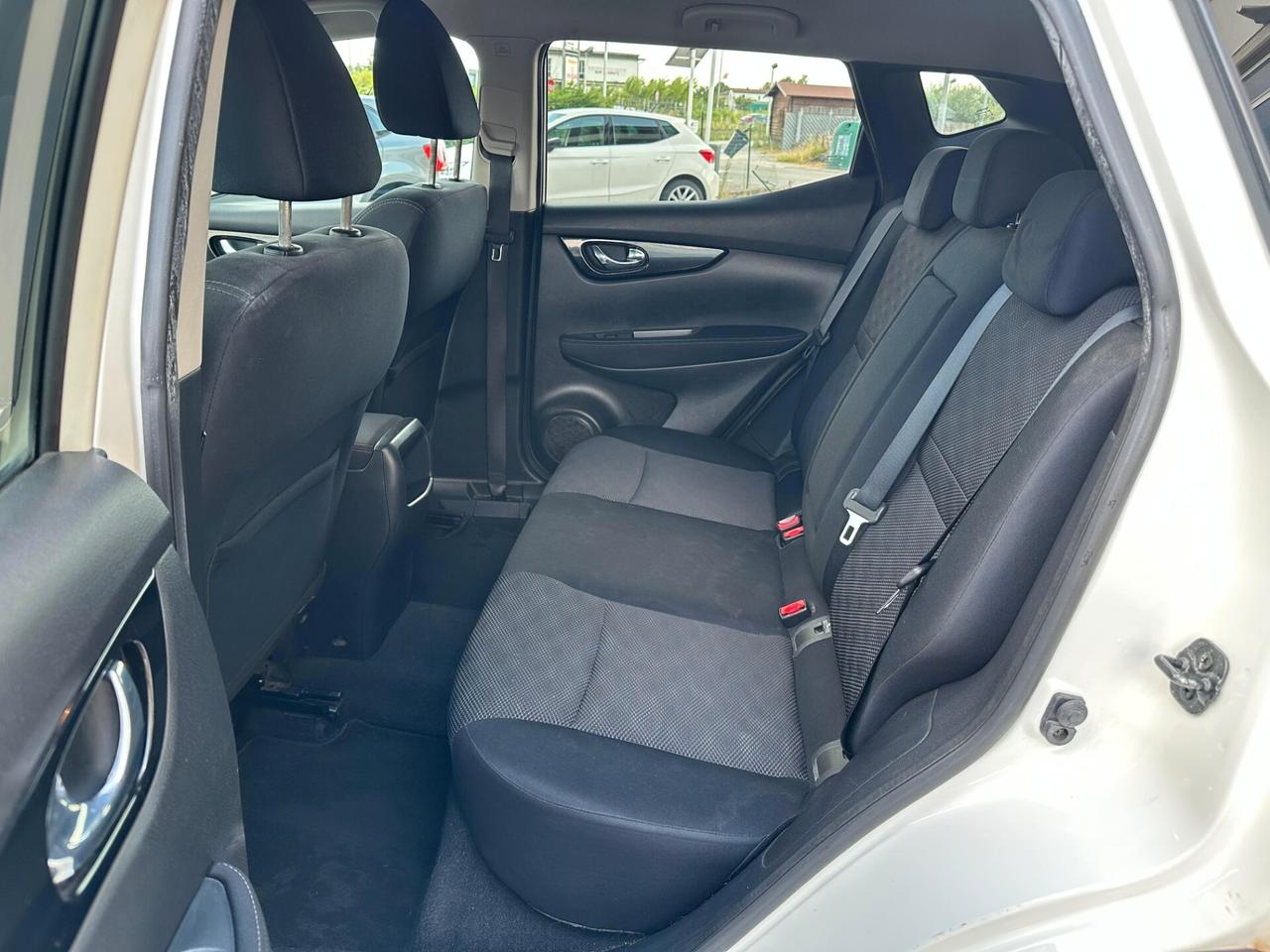 Nissan Qashqai 1.5 dCi 360